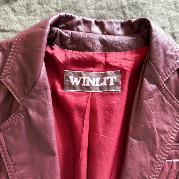 Winlit vintage Women's Burgundy Leather Jacket size 7 fits like Small - Picture 3 of 11
